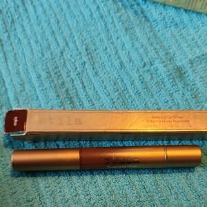 Stila Plumping Lip Glaze – Rose Gold Tube with Maple Brown Shade.. NWT